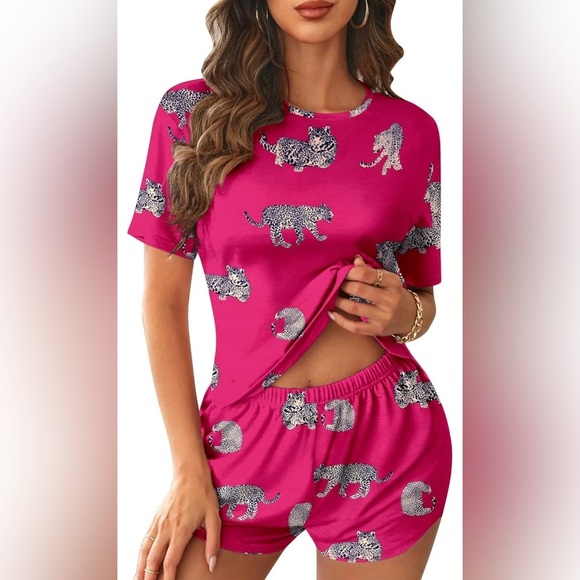 Other - Womens Pink/Black 2 Piece Pajama Set‎ Short Sleeve Shirt and Shorts | NEW!!🖤💗